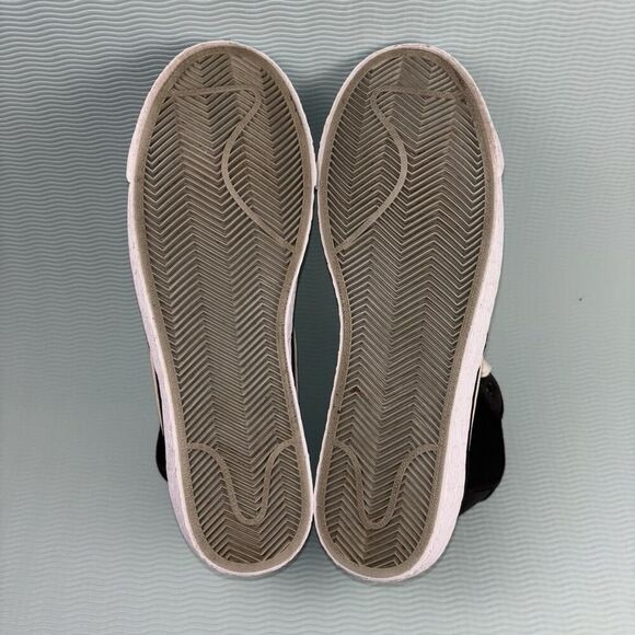 Nike Blazer Mid Sneaker Women’s Size 8 Mesh Black White Sneakers 579956-002 - Picture 7 of 10